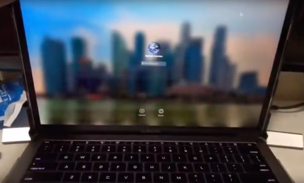 small_macbook_pro_flexgate_banner.avif