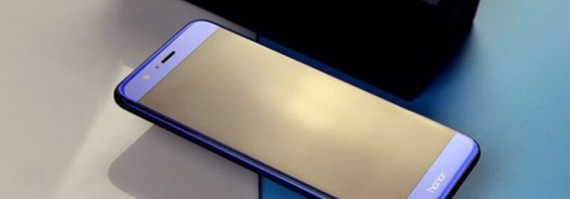 Cabecera de Honor 8 Pro