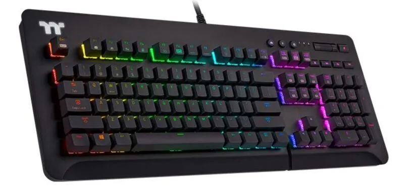 Thermaltake presenta el teclado Level 20 GT RGB, con interruptores de Cherry o Razer