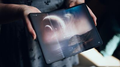 tcl-tri-hinge-foldable-ifa-2019-4.jpg