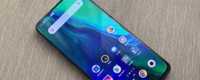 oppo_reno_10x_zoom_geektopia.avif