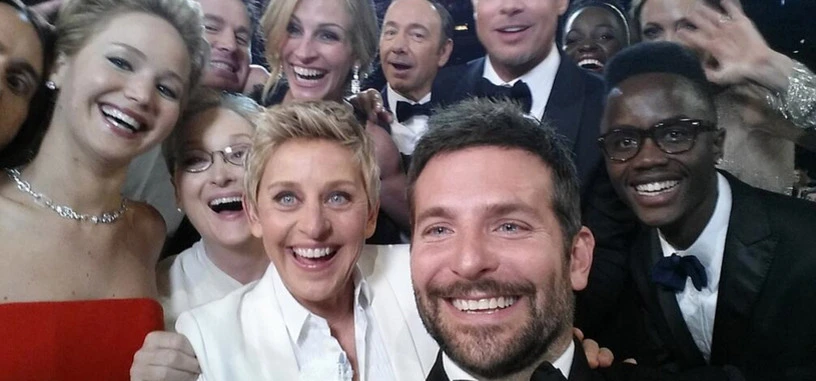 Óscars 2014: Ellen DeGeneres prefiere el iPhone a los productos de Samsung después de todo