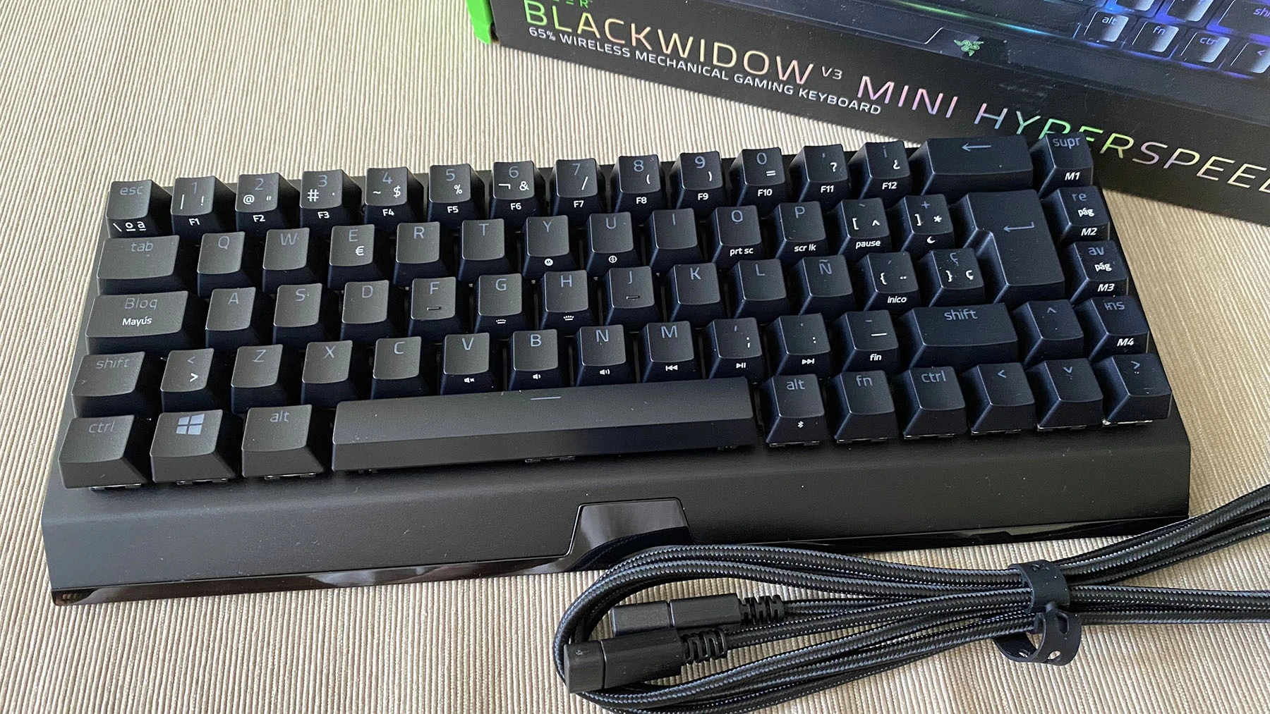 Razer BlackWidow V3 Mini HyperSpeed Review [Análisis Completo en Español]