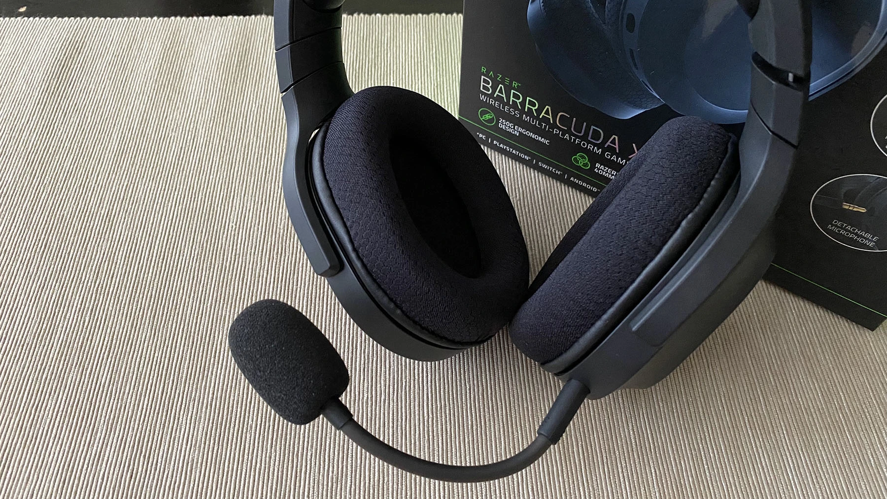 Probamos los Razer Barracuda X: unos auriculares 'gaming' para gobernarlos  a todos