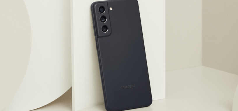 Samsung anuncia el Galaxy S21 FE, con Snapdragon 888, ligero cambio de cámaras, y Android 12