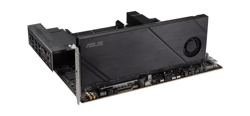 ASUS anuncia el adaptador Hyper M.2 x16 Gen5 para cuatro M.2 PCIe 5.0