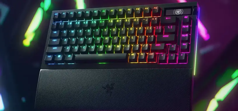 Razer anuncia el teclado BlackWidow v4 Pro 75 %, inalámbrico y con pantalla OLED