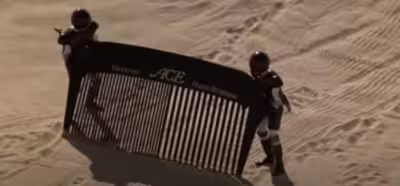 No habrá que seguir peinando el desierto para encontrar 'Spaceballs 2' tras 40 años