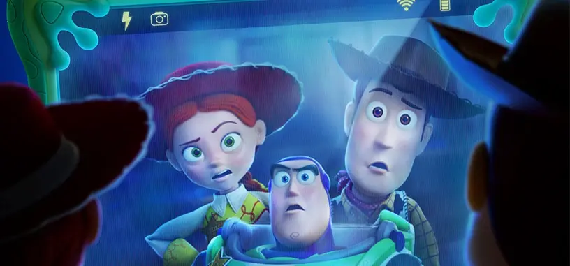 Juguetes contra tecnología en el primer tráiler de 'Toy Story 5'