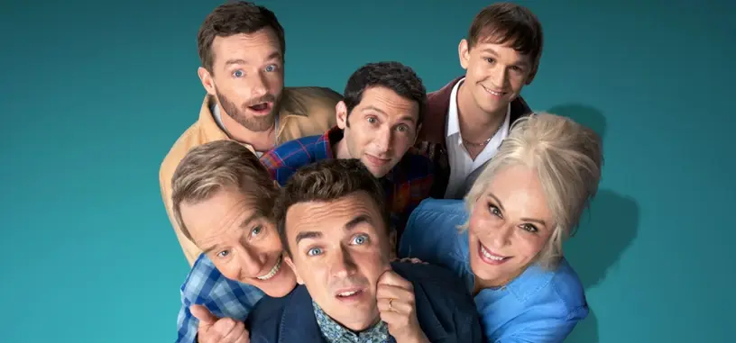Como podemos ver en el tráiler de su nueva serie, a Malcolm le ha ido 'De mal en peor'