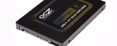 0_vertex_2_solid_state_drive_by_ocz-top_oblique_pnr__0307.avif