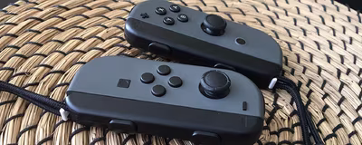 mandos_joy_con.avif