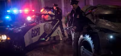 Un vídeo de J. J. Abrams muestra el Halcón Milenario del Episodio VII... y el Batmóvil