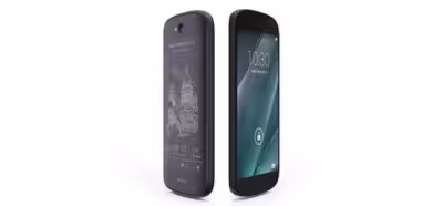 Presentan oficialmente YotaPhone 2 con doble pantalla AMOLED/tinta electrónica
