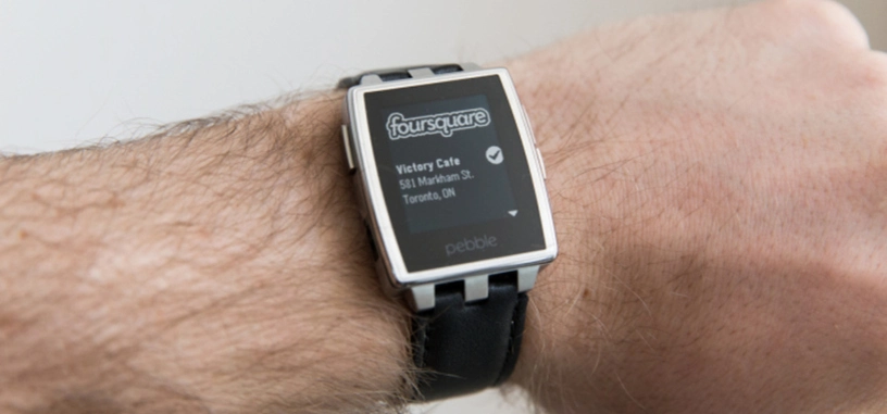 El reloj inteligente Pebble ahora puede gestionar notificaciones Android Wear