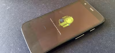 Motorola comienza a actualizar el Moto G (2013) a Android 5.0 en España