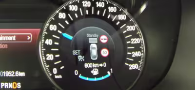 El nuevo coche de Ford ajustará su velocidad a las señales de tráfico