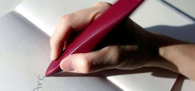 ARC Pen es un bolígrafo que facilita la escritura a pacientes de párkinson