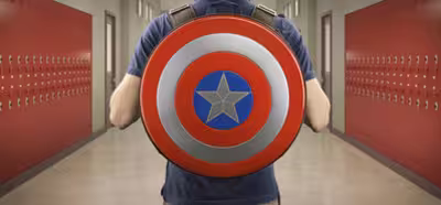 Tú también quieres esta mochila inspirada en el escudo del Capitán América, y lo sabes