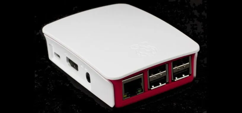 Ya puedes adquirir la primera caja oficial para la Raspberry Pi 2 a un precio de risa