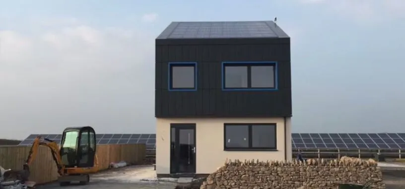 Esta casa de bajo carbono genera más electricidad de la que usa