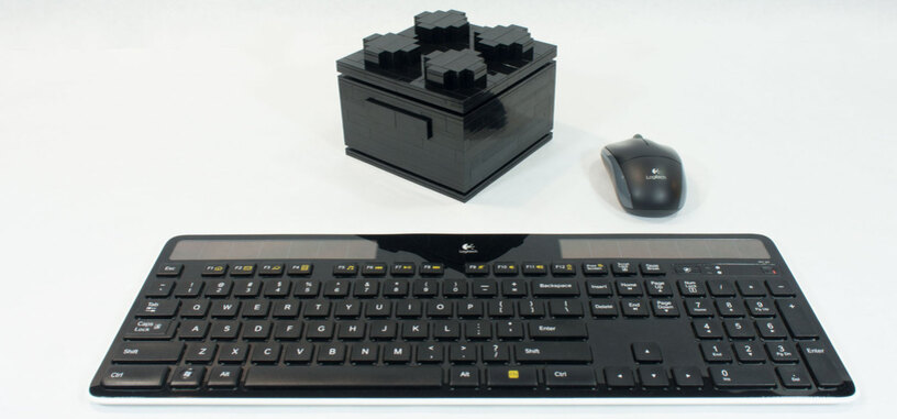 La caja de PC hecha de LEGO se vuelve aún más pequeña con esta versión mini
