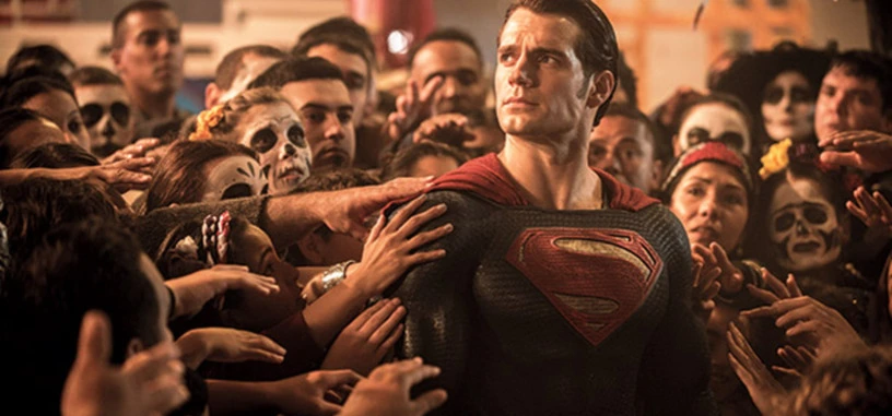 Superman se encara con Batman en las nuevas fotos de 'Batman v Superman'