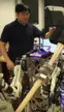 Este robot se controla mediante un exoesqueleto para trabajos de precisión o fuerza bruta