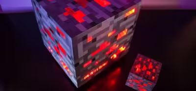Este cubo de Minecraft esconde un PC en su interior