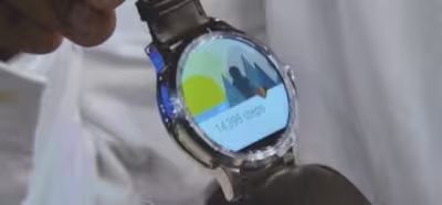 Intel presenta un nuevo reloj con Android Wear que llegará en otoño