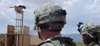 EE. UU. comienza a probar torretas controladas remotamente para defender las bases