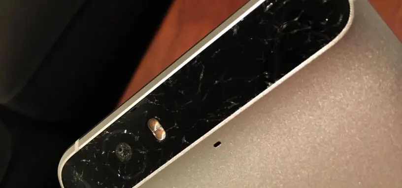 Otro problema en el Nexus 6P: el cristal que protege la cámara se rompe espontáneamente