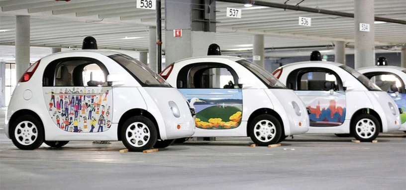 Google detalla más el comportamiento de su coche autónomo en el informe de noviembre