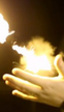 Con Pyro Mini podrás lanzar bolas de fuego (si no te quemas en el intento)