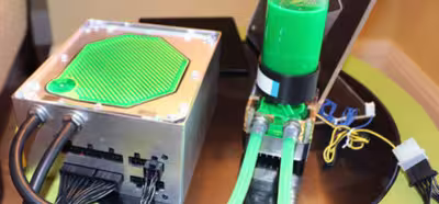 Deepcool añade refrigeración líquida y luces a las fuentes de alimentación