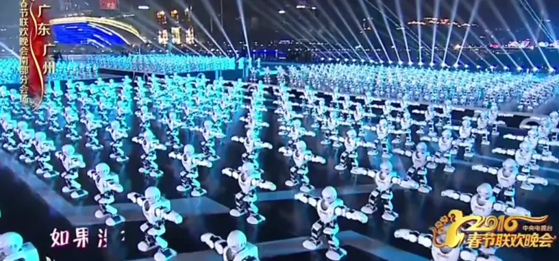 China da la bienvenida a su Año Nuevo con 540 robots bailarines