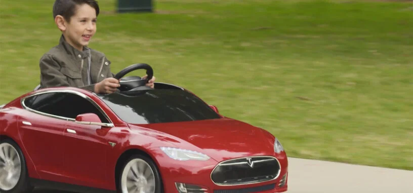 Los pequeños podrán conducir su propio Tesla