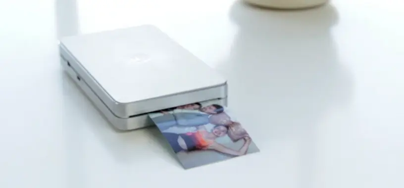 Con esta pequeña impresora podrás imprimir fotos en cualquier parte