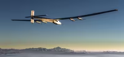 El primer vuelo de mantenimiento del Solar Impulse 2 fue un éxito