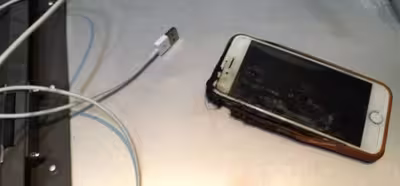Un iPhone 6 se incendia en mitad de un vuelo comercial