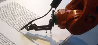 Un sistema de inteligencia artificial superó la primera fase de un concurso de escritura