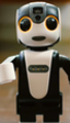 Hacerte con el roboteléfono de Sharp que canta y baila te puede salir bastante caro