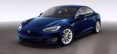 Consiguen superar los 1000 km recorridos con una sola carga en un Tesla
