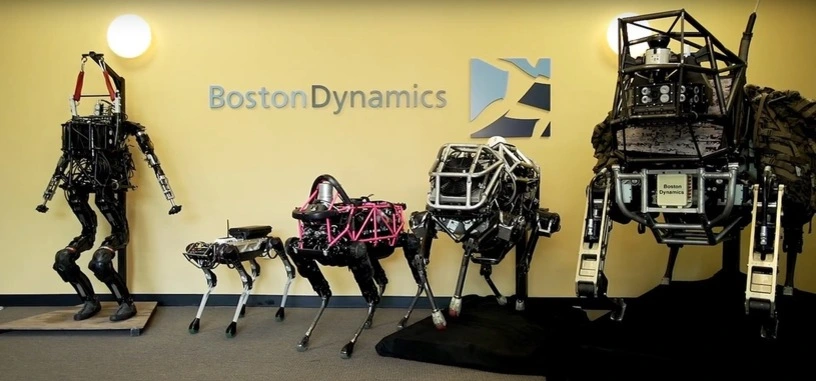 Boston Dynamics presenta un nuevo robot capaz de llevar refrescos, limpiar y subir escaleras