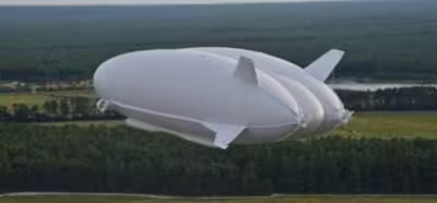 La aeronave más grande del mundo completa su vuelo inaugural