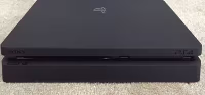 Graban un vídeo de la PS4 Slim funcionando y Sony ordena retirar el vídeo