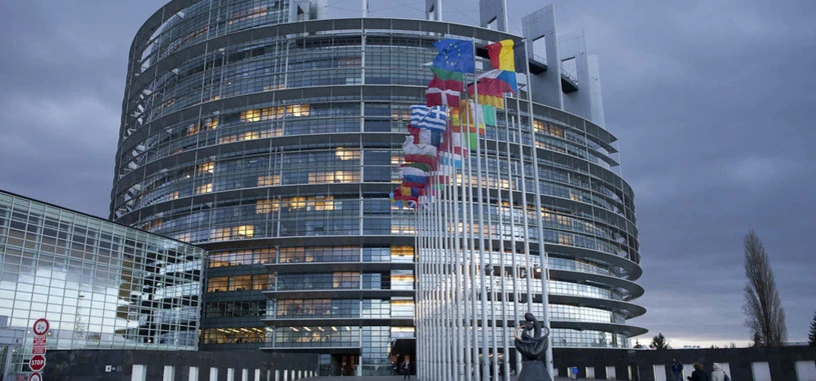 El Parlamento Europeo vota ahora a favor de fortalecer los derechos de autor en Internet