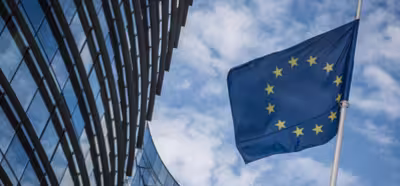 Finalmente el 'roaming' en Europa no tendrá límites, pero las operadoras tendrán el control