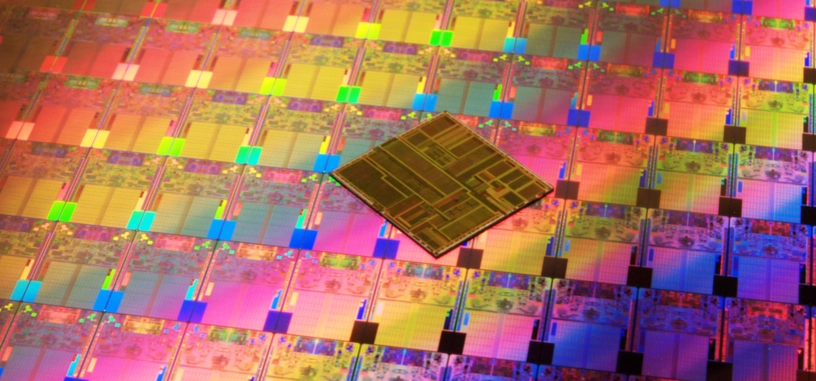 Un nuevo diseño de los transistores permitiría olvidarse de la Ley de Moore para siempre