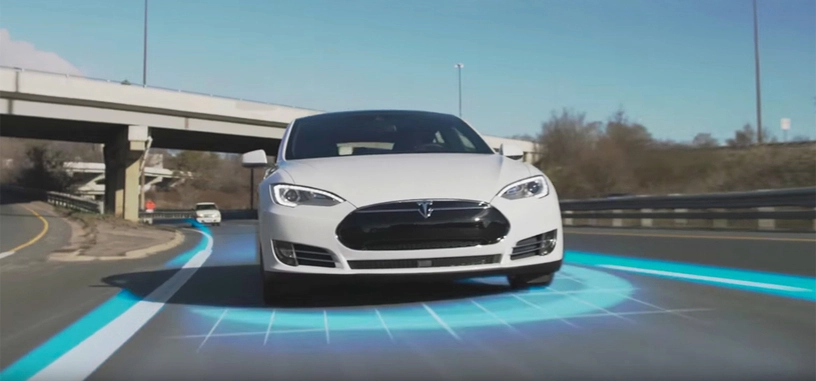 El piloto automático de los vehículos Tesla reduce los accidentes en un 40 %